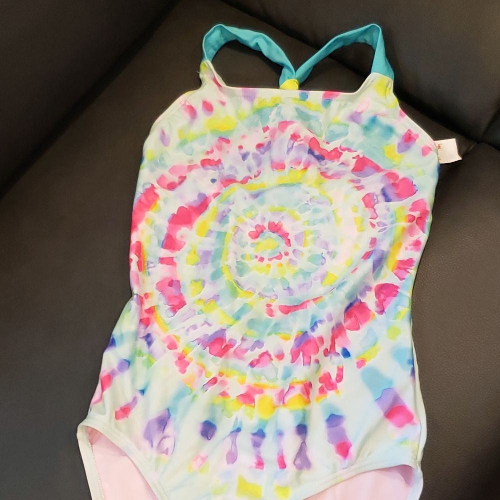 Final drop⬇️ BNWT 1 piece bathing suit